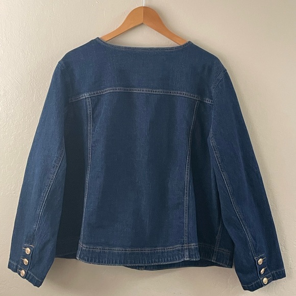 Talbots button denim jacket - Picture 2 of 11